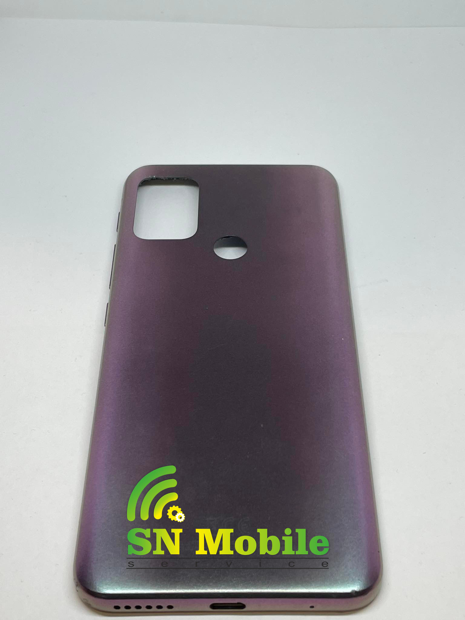Заден капак за Motorola Moto G30 purple употребяван