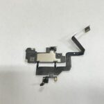 Лентов кабел слушалка за iPhone 11 употребяван оригинал