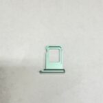 Сим държач за iPhone 11 green употребяван